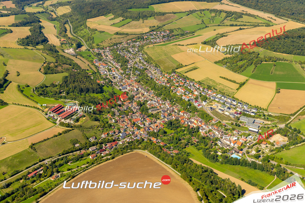 Das Luftbild zeigt : Wachbach Bad Mergentheim - Die Luftaufnahme wurde 2023 vom UL-Flugzeug aus erstellt ( keine Drohne ) - Hochauflösende Luftaufnahme - Für grossformatige Ausdrucke geeignet. Die Geschenkidee !Mit Lizenz und Bildrechte bestellbar