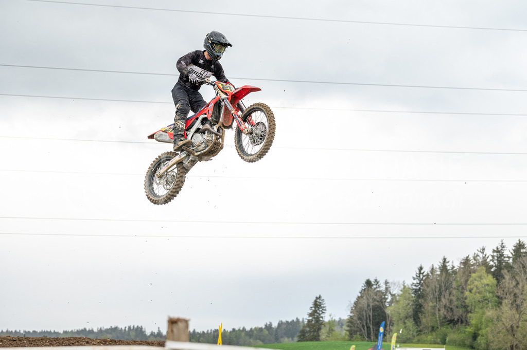 Motocross Schlatt bei Winterthur - 30. April 2022 | Motocross Schlatt bei Winterthur
MC Wila, Schlatt bei Winterthur
Bild: Sportfotografie Markus Aeschimann | www.markus-aeschimann.ch - Realisiert mit Pictrs.com