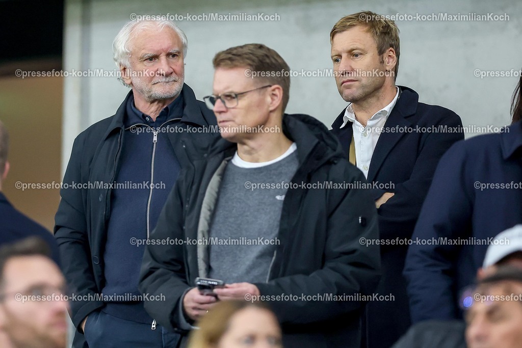 DFB10102502035 | 10.10.2025, Fußball, Länderspiel, Deutschland - Luxemburg, UEFA WM-Qualifikation, 2025/2026, Gruppe A, PreZero Arena in Sinsheim: L-R: Direktor Rudi Voeller (Deutschland) und Politiker Michael KretschmerDFB regulations prohibit any use of photographs as image sequences and or quasi-video.