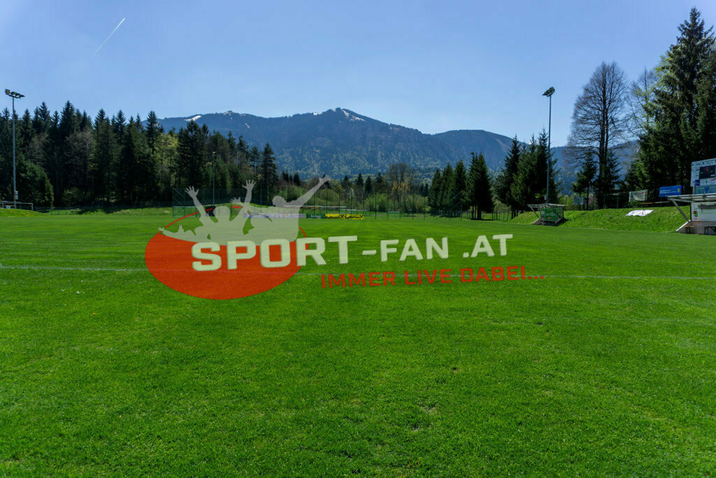 Portugal  U15 -Czech Republic U15 | Wiese ; Portugal  U15 -Czech Republic U15 am 29.04.2022 in Arnoldstein
(Sportplatz), AUSTRIA, (Photo by Ernst Krawagner sport-fan.at) - Realisiert mit Pictrs.com