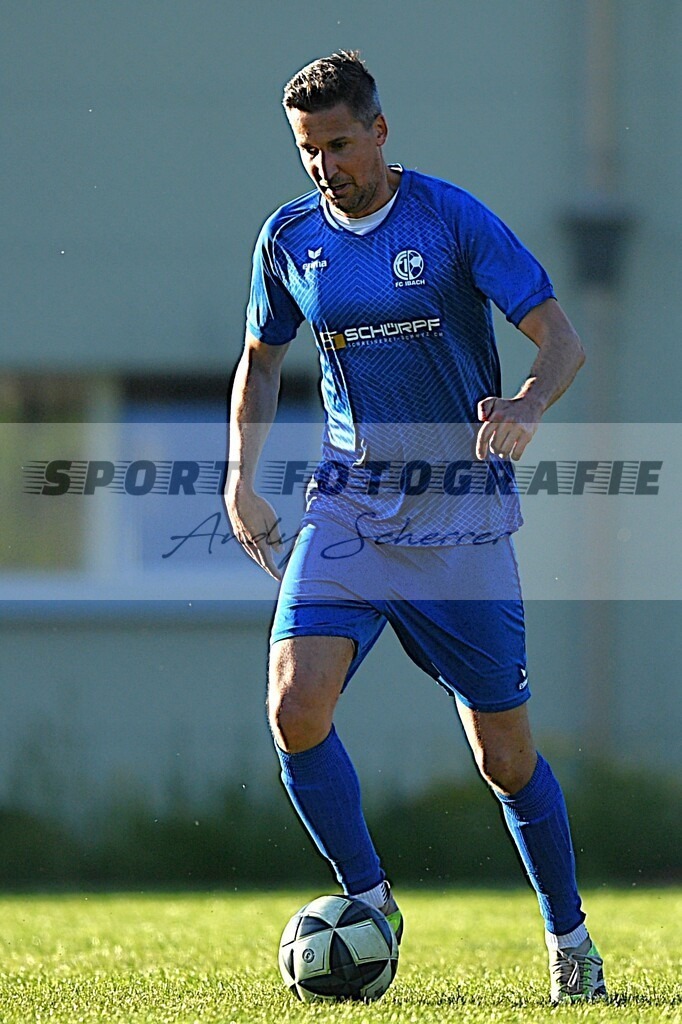 hDSC_2674 | Kaufen Sie Sportbilder im Onlineshop von Andy Scherrer Sportfotografie. Faszinierende Bilder von Sportevents aus der ganzen Schweiz. Fussball, Frauenfussball, Unihockey, Handball, Schwingen und weiteren Sportarten. - Realisiert mit Pictrs.com