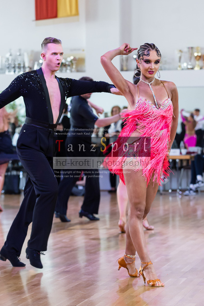 20240616_D-Cup-HGR-Latein_2725 | Tanzsportbilder, Standardtanz, Lateintanz, WDSF, DTV, LTVB, dancecomp, goc, hessen tanzt, blaues band der spree, walzer, tango, wiener walzer, slowfox, quickstepp, samba, rumba, cha-cha-cha, paso doble. jive, hd-kroft photography, turniertanzsport