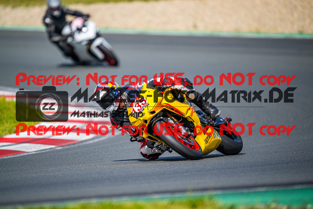 MaZZes_FotoMatrix_240724_6007705_2-421 | ROT