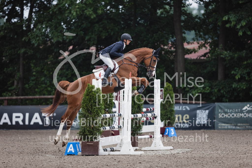 250610_Mühlen_SprPf-A2-204 | Deine schönsten Turniermomente als professionelle Fotos! Entdecke hochwertige Pferdesport-Fotografie im Online-Shop. Jetzt Fotos finden & bestellen!