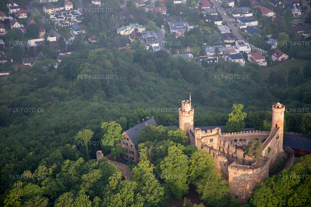 Luftbild: Auerbach, Schloß Auerbach im Ortsteil Auerbach in Bensheim im Bundesland Hessen in Deutschland. Foto: IMG_089189.jpg vom 25.05.2016 durch Werner Riehm/FLY-FOTO.de