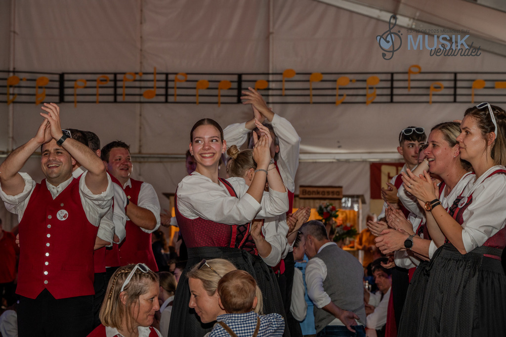 DSC_6287 | "Fussifoto.com – Ihr Ansprechpartner für hochwertige Fotografie! Entdecken Sie kreative Bilder und professionelle Dienstleistungen. Kontaktieren Sie uns für Ihre Projekte!"