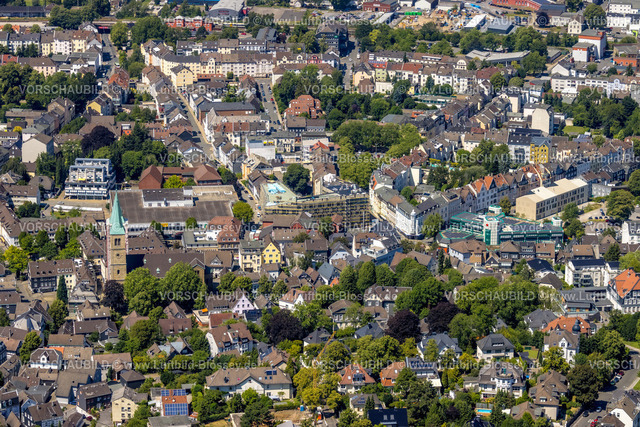 Schwelm230709175 | Luftbild, Evang. Christuskirche Baustelle mit Renovierung und verhülltem Kirchturm, Baustelle Neues Rathaus zwischen Neumarkt und Schulstraße, Schwelm, Ruhrgebiet, Nordrhein-Westfalen, Deutschland