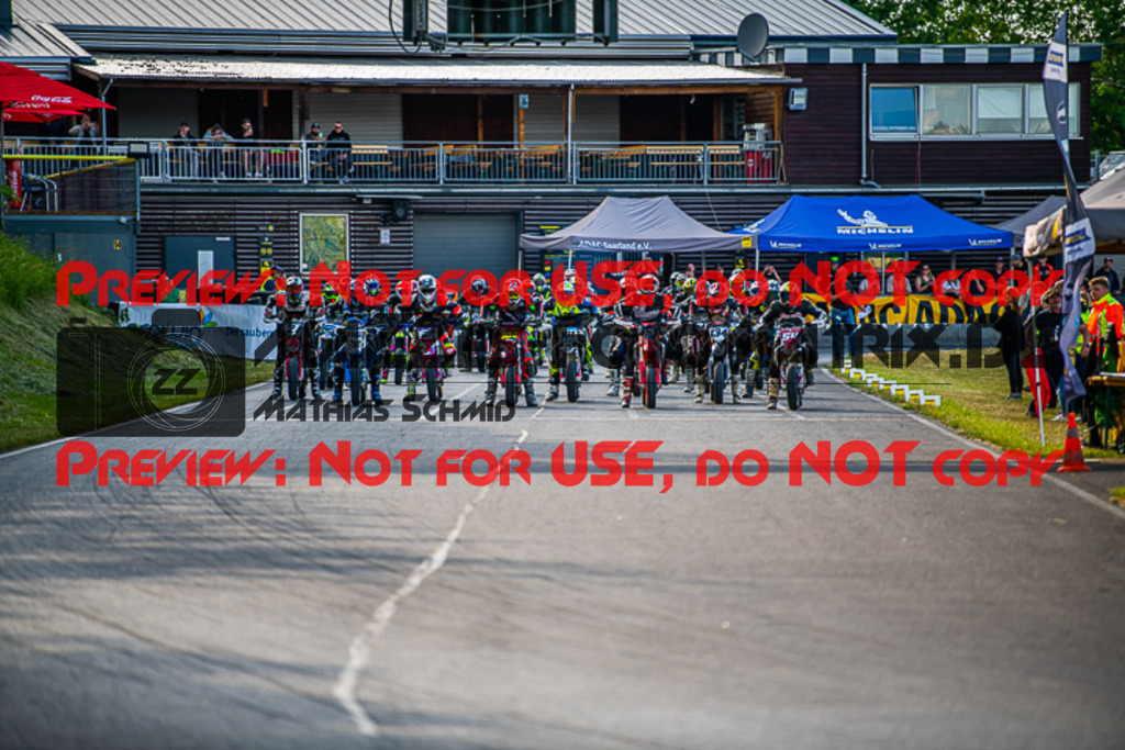 MaZZes_FotoMatrix_220528_6185-2 | Fotograf Mathias Schmid
Sportfotograf,
Eventfotograf,
Hochzeitsfotograf,
Portraitfotograf