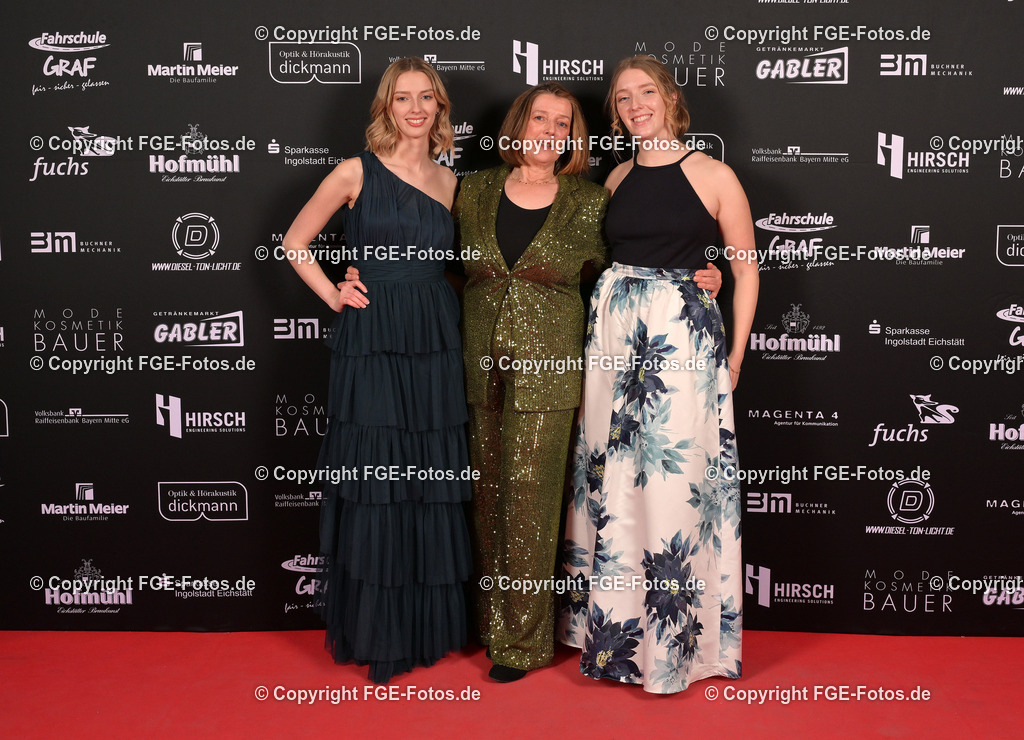 20240128-fge-fotos-0461 | Hofball der FGE am 28.01.2024 im Alten Stadttheater in Eichstätt. - Realisiert mit Pictrs.com