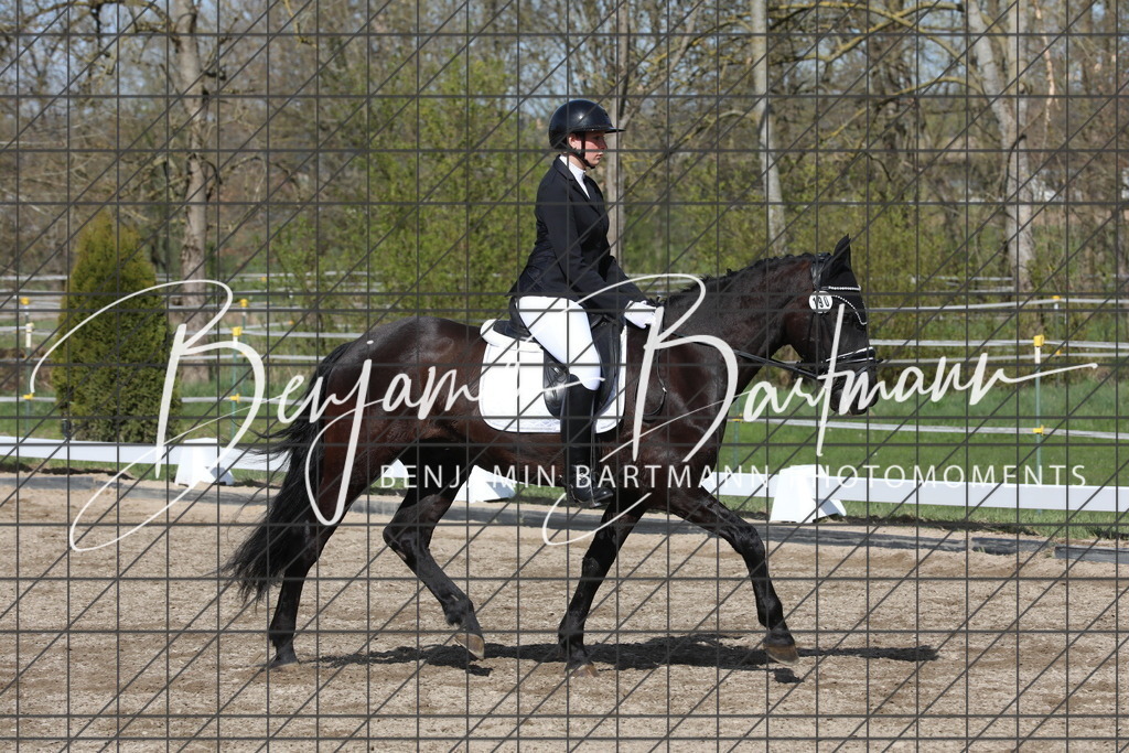 AZ2A3121 | Benjamin Bartmann Photomoments