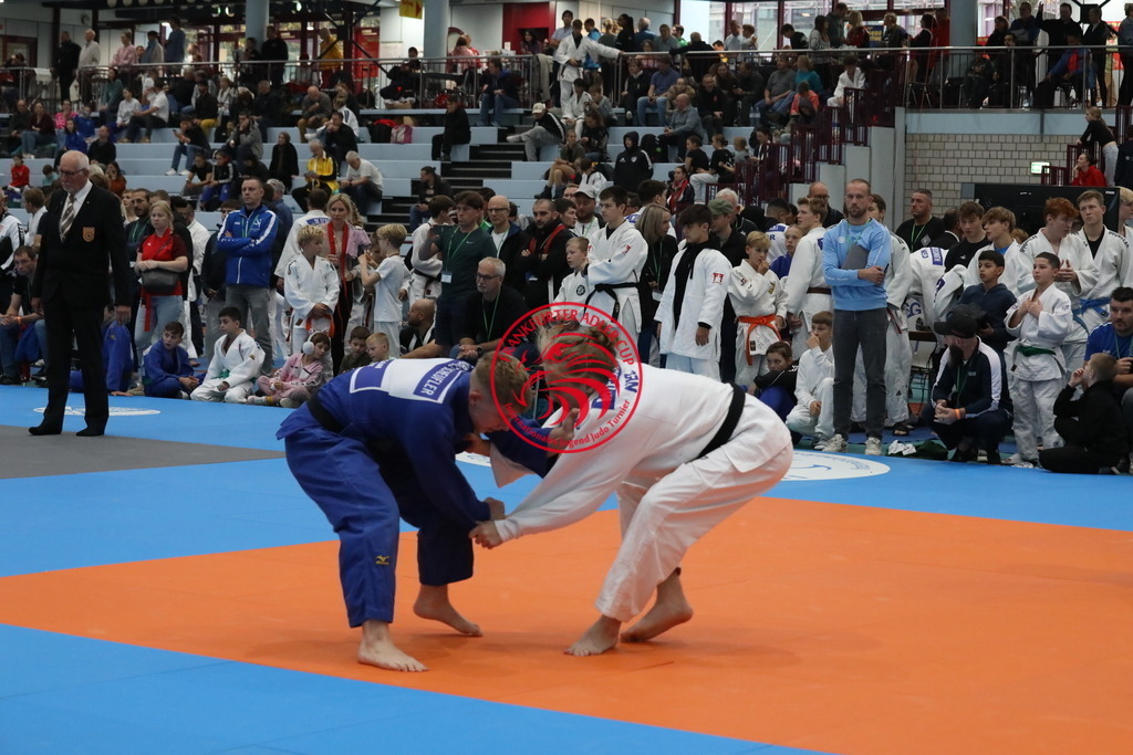 1J7A3111 | Fotos vom Adler Cup - Pictures from Adler Cup

Hier findet Ihr alle Eindrücke und großen Momente der Adler Cup Wochenenden. Here you will find all impressions and great moments of the Adler Cup weekends. - Realisiert mit Pictrs.com