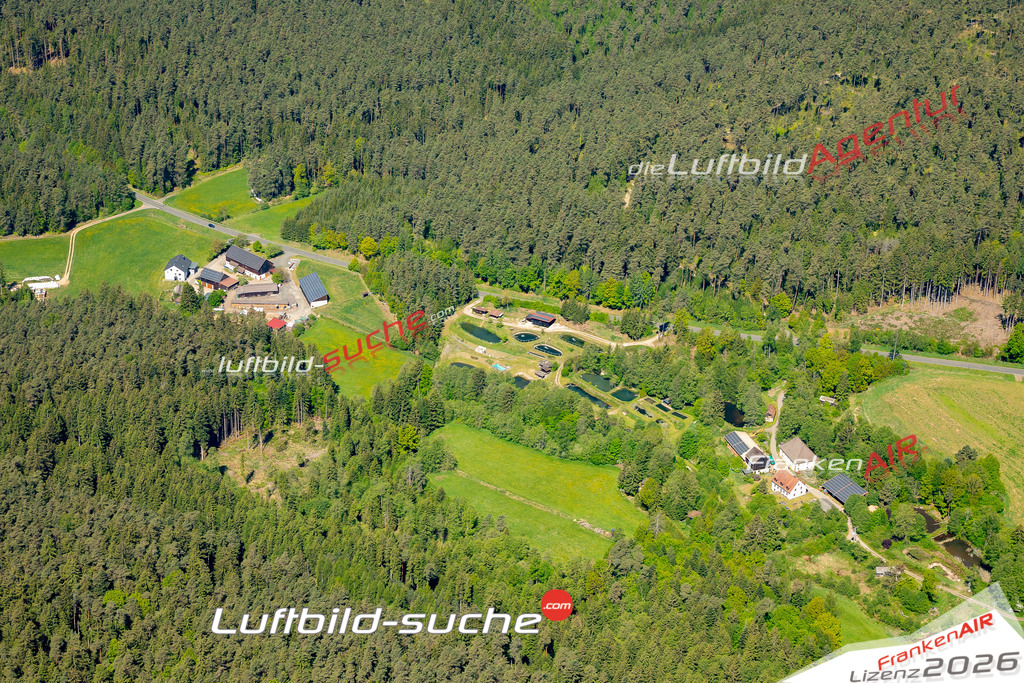 Luftaufnahme  Thurndorf  Kirchenthumbach Das Luftbild wurde 2025 vom UL-Flugzeug heraus erstellt ( keine Drohne ) - Hochauflösende Luftaufnahme -Nicht vergleichbar mit Google Maps oder Satelittenbilder- Die Geschenkidee !Mit Lizenz und Bildrechte bestellbar