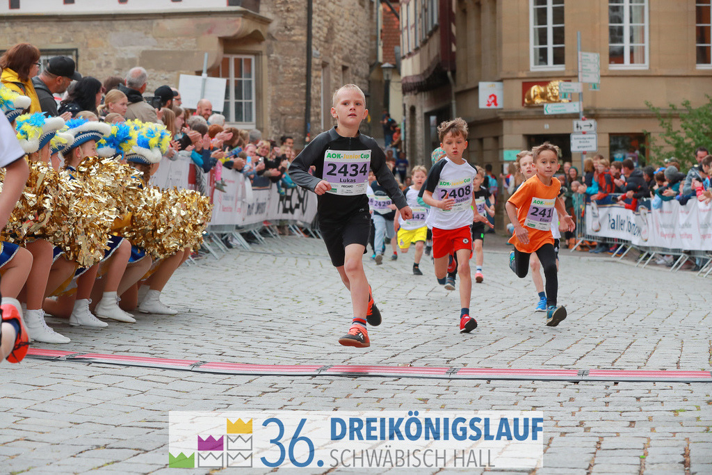 AOK Junior Cup 400m | 3Königslauf 2022 AOK Junior Cup 400m - Realisiert mit Pictrs.com