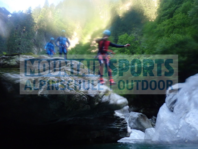 P7300002 | Bestelle die Bilder deines Berg- oder Wasser-Abenteuers mit Mountain Sports bequem von zu Hause aus direkt über unseren Online Fotoshop von pictrs.com. - Realisiert mit Pictrs.com