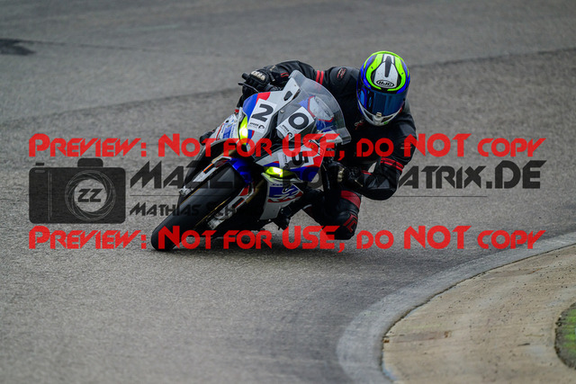 MaZZes_Fotomatrix_20240923_6007705_0809-2 | WEISS