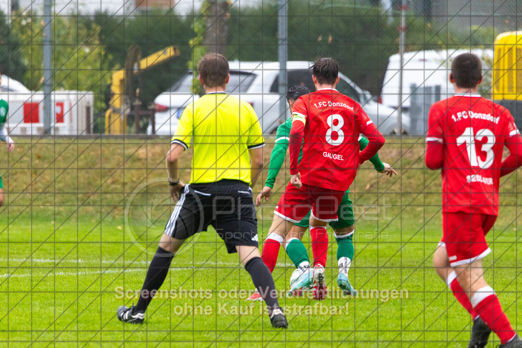 20261011_153111_0153_(c)_by_PhotoPeet | #,KSG Eislingen (grün) vs. 1.FC Donzdorf (rot), Fußball, Bezirksliga - Bezirk Neckar/Fils, 07. Spieltag, Saison 2026/2027, Rasensportplatz, Albstraße 69, 73054 Eislingen, 11.10.2026 - 15:00 Uhr,Foto: PhotoPeet / Sport- &amp; Eventfotografie / Peter Harich
