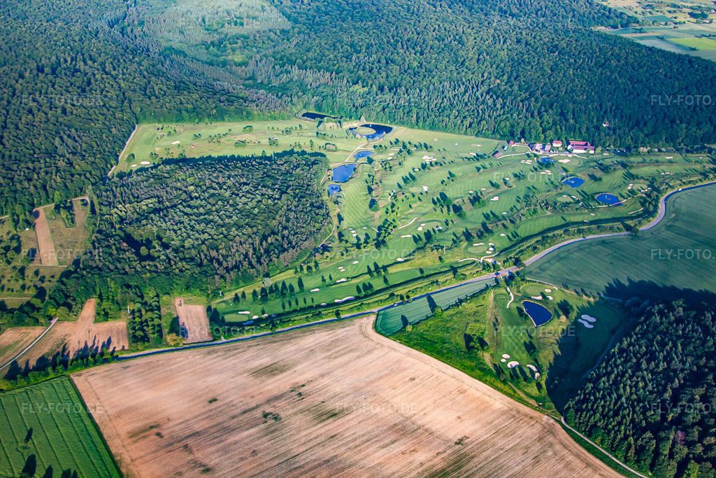 Luftbild: Gelände des Golfplatz von Golfclub Johannesthal im Ortsteil Wössingen in Walzbachtal im Bundesland Baden-Württemberg in Deutschland. Foto: IMG_57786.jpg vom 14.06.2013 durch Werner Riehm/FLY-FOTO.de