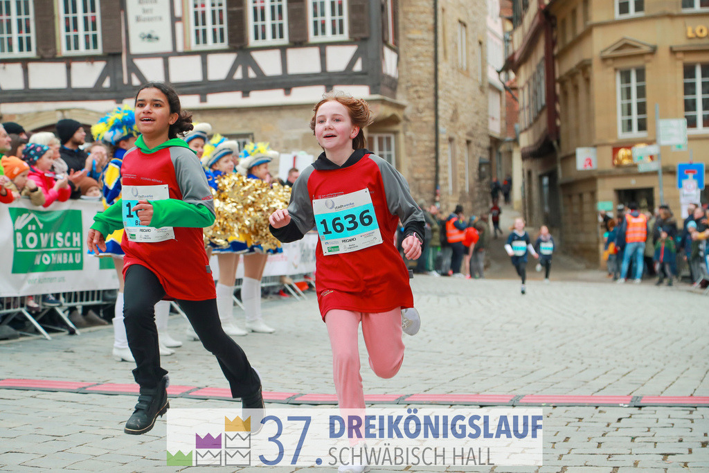 Stadtwerke Jugendlauf 1700m | 3 Koenigslauf 2023 - Realisiert mit Pictrs.com