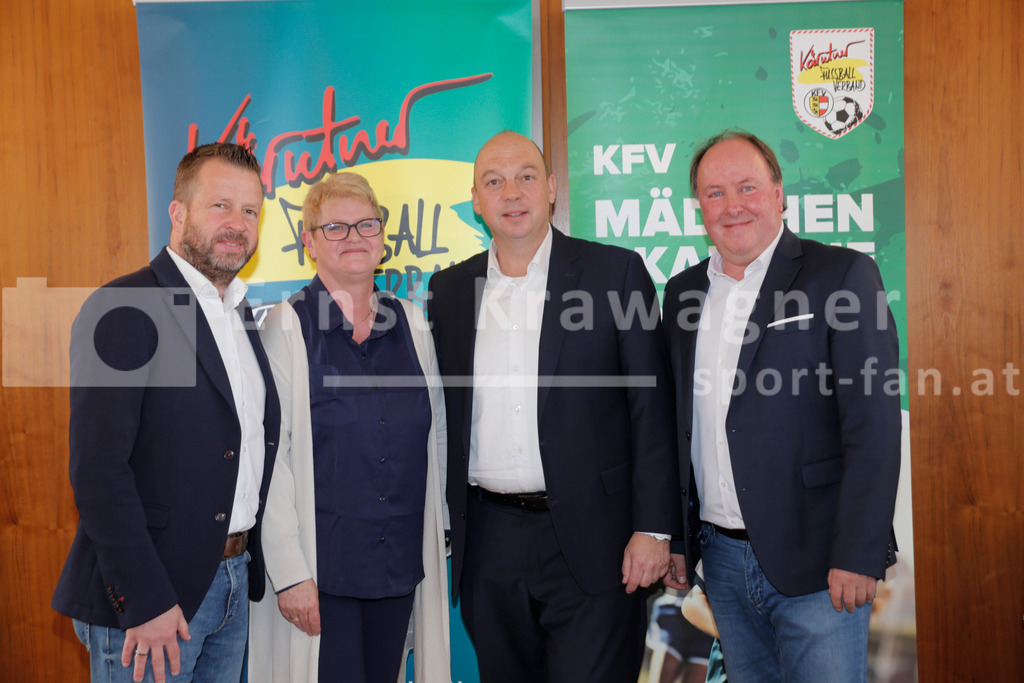 Pressekonferenz mit Mag. Thomas Jank, Tamara Krammer, Mag. Martin Mutz, Mag. Gerhard Engl | Kärntner Fußballverband , Pressekonferenz mit Mag. Thomas Jank, Tamara Krammer, Mag. Martin Mutz, Mag. Gerhard Engl,  KFV Hauptsitz, Klagenfurt , Austria. Photo: Ernst Krawagner - Realisiert mit Pictrs.com