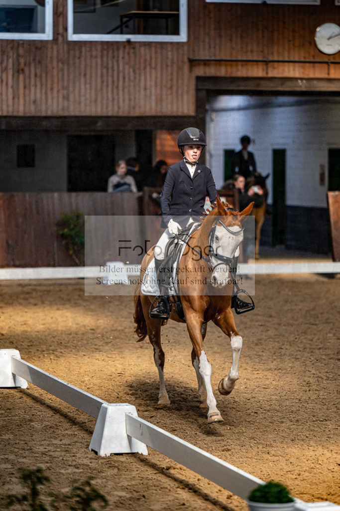 20240310-DOS_0739 | Entdecke hochwertige Reitturnierfotos von Foto Oger. Professionell, emotional und authentisch – jetzt Lieblingsmomente im Shop bestellen.Deutschlandweite Turnierfotografie. - Realisiert mit Pictrs.com