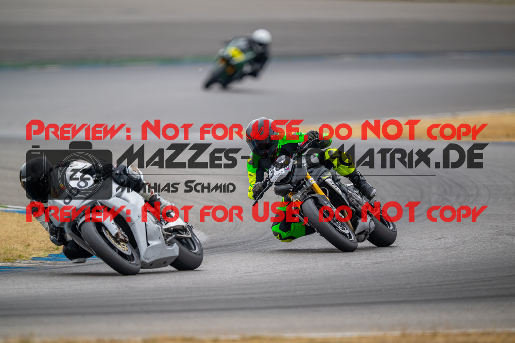 MaZZes-Fotomatrix-20260809-577741 | R1