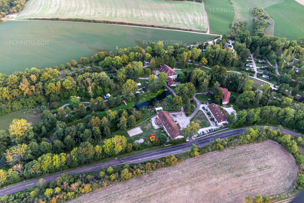 Aerial view: Camping SAS Forge de Sainte Marie in Thonnance-les-Moulins in the state Haute Marne, France.Photo: IMG_134342.jpg taken on 09/03/2022 by Werner Riehm/FLY-FOTO.comResolution of the original: 5472 x 3648 pxWWW.LAFORGEDESAINTEMARIE.COM
