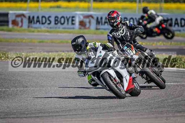 pubi6598 | Professionelle Fotos von Sportveranstaltungen, aber auch Hochzeiten und anderen Events. - Realisiert mit Pictrs.com