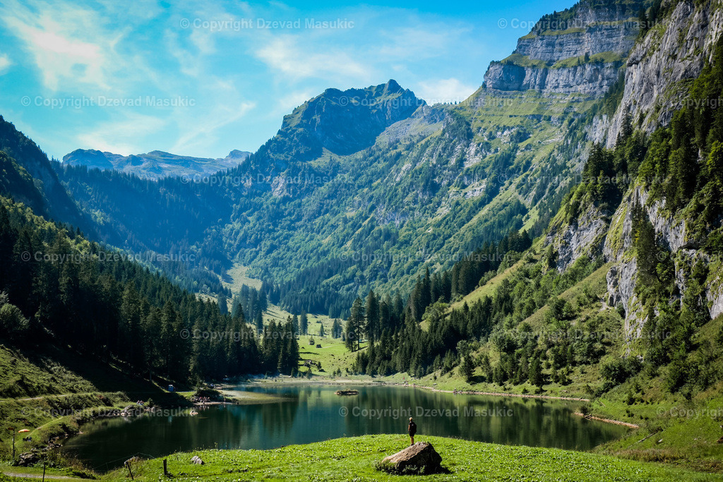 Talalpsee | Ich fotografiere Landschaften, Produkte und erstelle für Sie Firmenportraits. Engagieren Sie mich für den nächsten Projekt. - Realisiert mit Pictrs.com