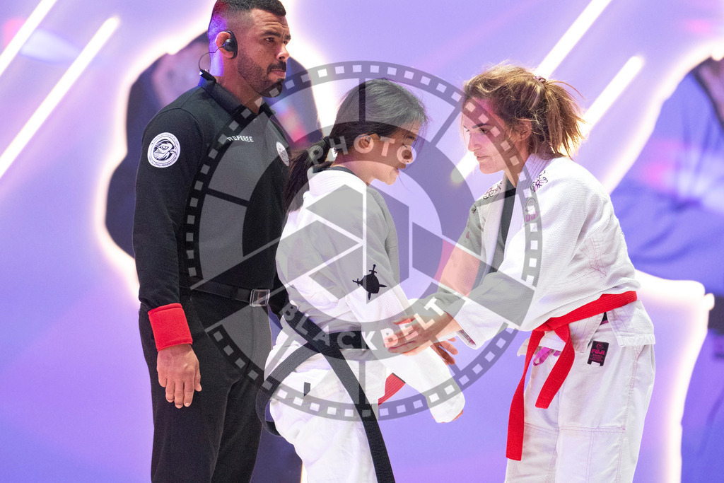 20231107PBB3778 | Fighters compete during the AJP World Master Championship in the Mubadala Arena in Abu Dhabi, Arab United Emirates, on November 7, 2023.