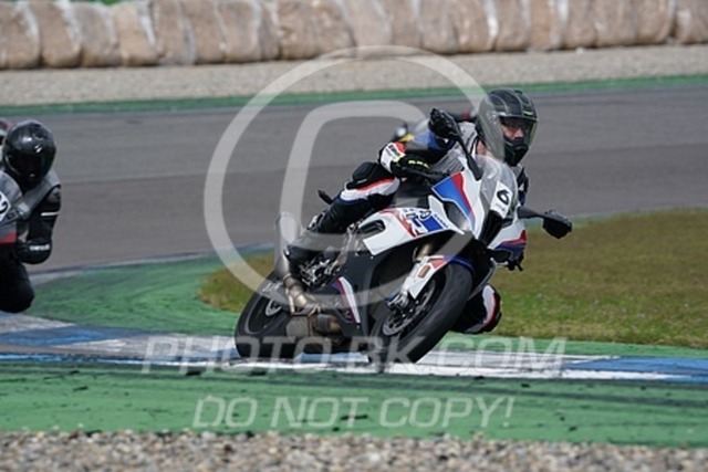 2023_04_24_PBK_14371 | Sportfotografie; SlowMotion; Video; Rennstrecke; Hafeneger; Speer; Racing; RSE; BMW; CBO; Trackday; Motorsportarena; Hockenheimring; Brno; Most; Barcelona; Valencia