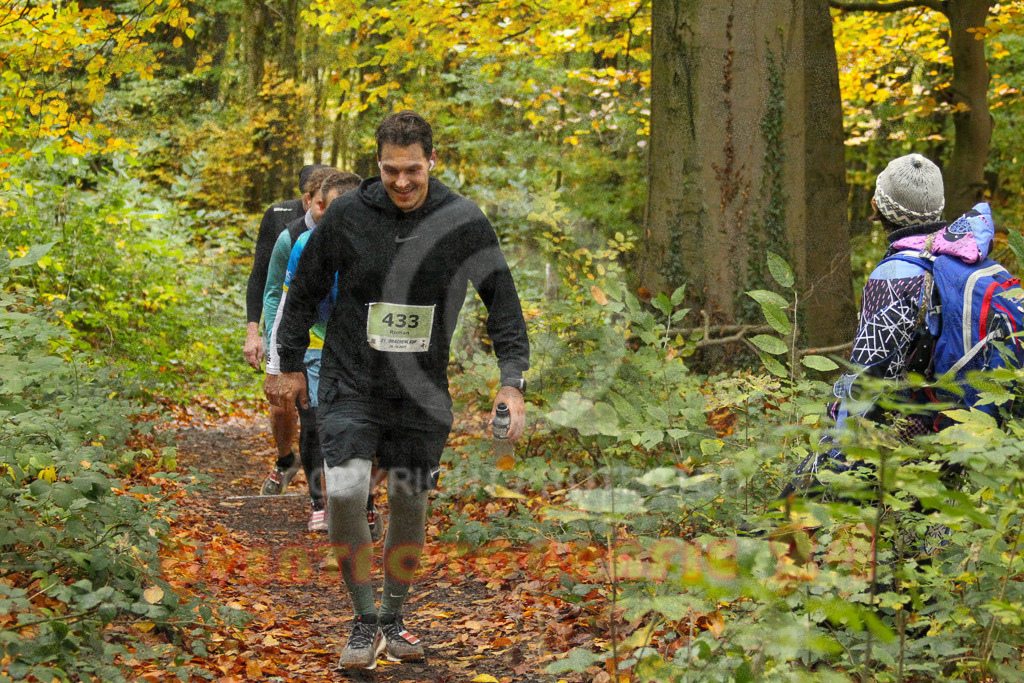251026_1303_EV4_6430 | Sportfotografie im Rhein-Sieg Kreis, Köln, Bonn, NRW, Rheinland Pfalz, Hessen, etc. Unser Tätigkeitsfeld umfasst den Laufsport vom Volkslauf über den Marathon, Duathlon, Triathon bis zum Ultralauf wie Kölnpfad Ultra oder Schindertrail.