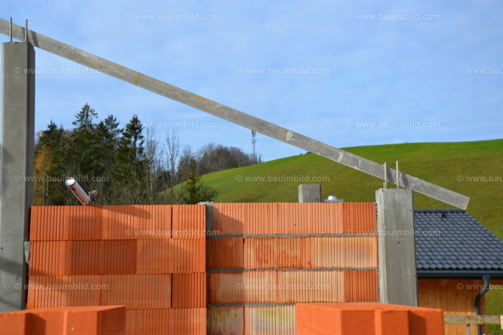bib-lg07-mauerarbeiten-0167 | Nach LV-Leistungsgruppen sortierte Detailfotos über den Bau eines Hauses. Alle Hausbau-Bilder direkt vom Urheber und Autor der Website Haus-Selber-Bauen.com