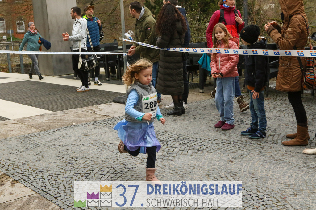 AOK JuniorCup 400m | 3Koenigslauf 2023 - Realisiert mit Pictrs.com