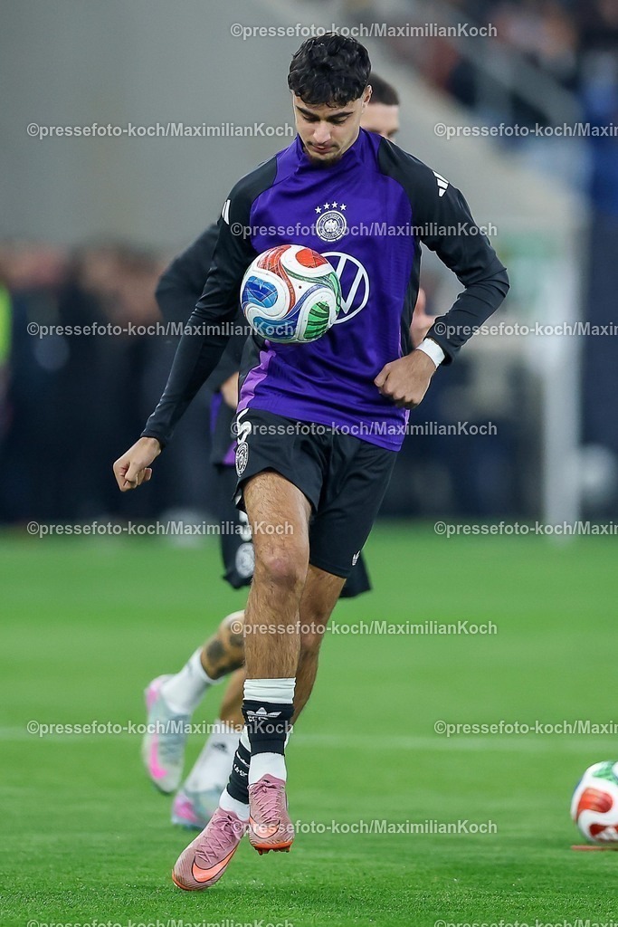 DFB10102501037 | 10.10.2025, Fußball, Länderspiel, Deutschland - Luxemburg, UEFA WM-Qualifikation, 2025/2026, Gruppe A, PreZero Arena in Sinsheim: Aleksandar Pavlović (GER #05) DFB regulations prohibit any use of photographs as image sequences and or quasi-video.