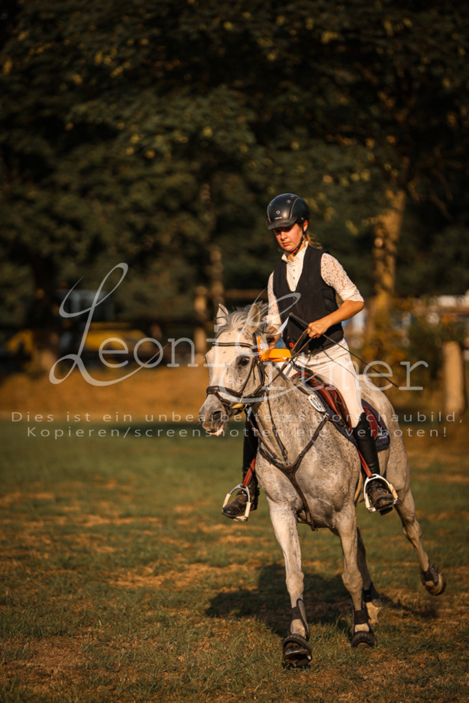 18.FrSpA00220 | Leoni Ertmer Photography - Realisiert mit Pictrs.com