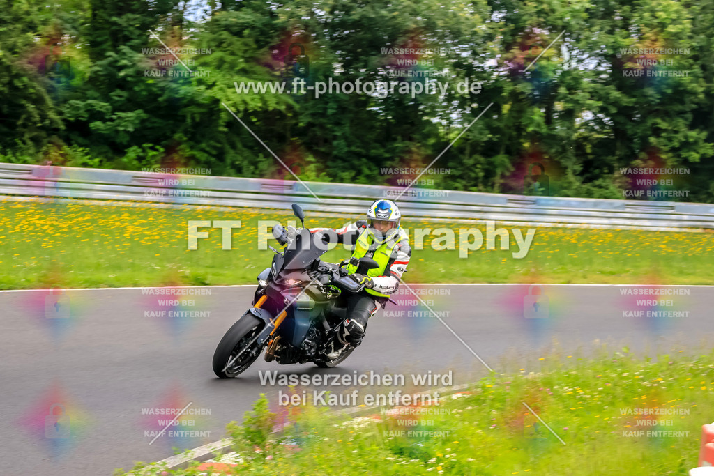 VBK-7333 | Hier findet Ihr Bilder von Touristenfahrten auf der Nürburgring Nordschleife oder von anderen Veranstaltungen die ich besucht habe. Viel Spass beim Durch Schauen 