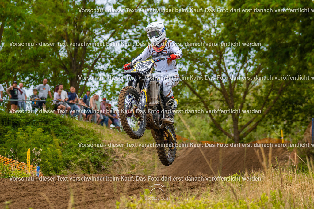07_05_BernauerSchleife-8179 | Sportfotografin aus Berlin-Brandenburg mit Fokus auf Motocross. Ich halte deine sportliche Leistung und echte Emotionen auf und neben der Strecke professionell fest. Entdecke die Fotos von deinem Rennen und bestelle sie direkt hier im Shop.