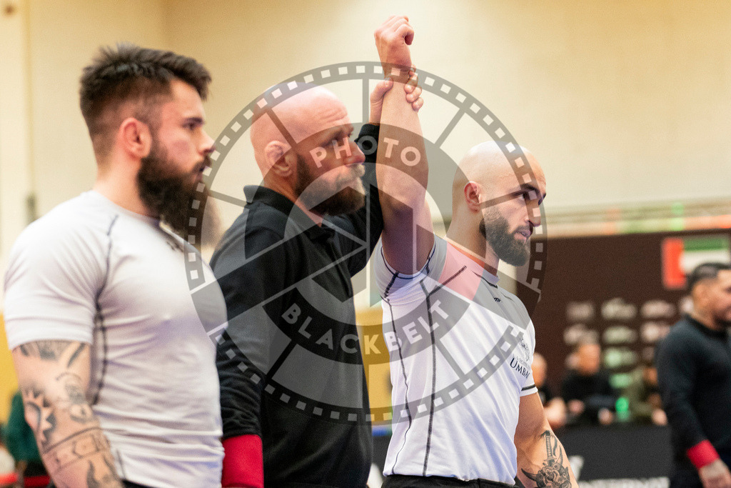 20231118PBB13709 | Fighters compete during the AJP Tour 600 Frankfurt Championship in Frankfurt/Main, Germany, on November 18, 2023.