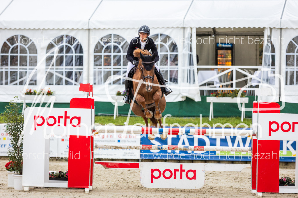 BHO-2PhSpr-M-249 | MomenTaufnahmen Pferdesportfotos