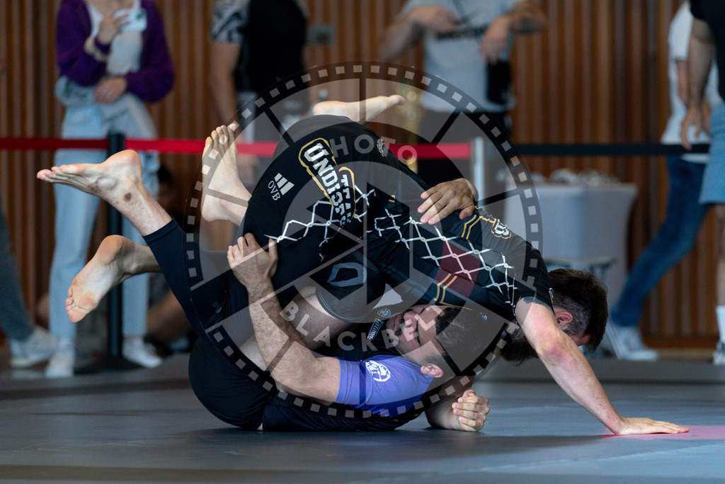 20240608PBB00850 | Fighters compete during the ILLCS VII summer edition luta livre competition in Hannover, Germany, on June 8, 2024.