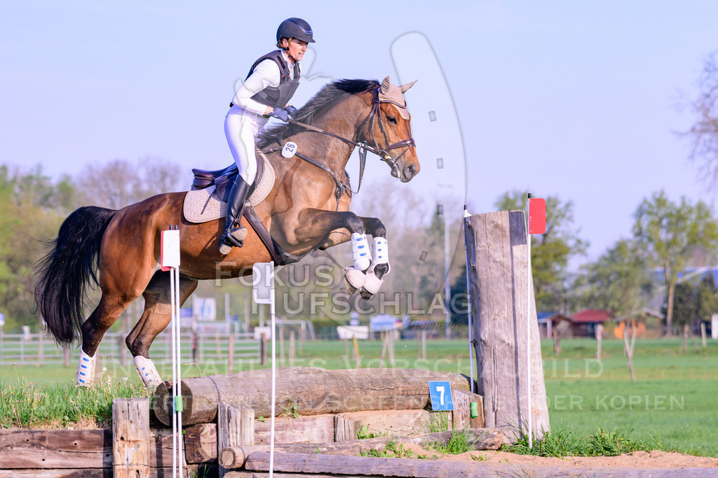 18042026-Gernlinden-02-0158 | Fokus Hufschlag Fotografie - Realisiert mit Pictrs.com