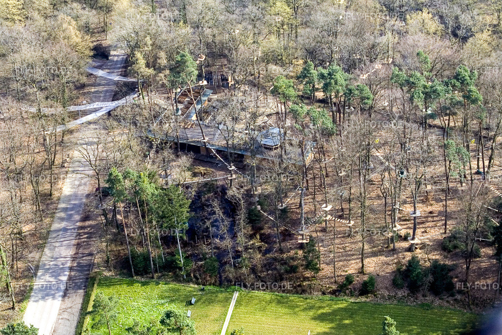 Funforest: Kletterpark Kandel an der Badalleé | Luftbild: Funforest: Kletterpark Kandel an der Badalleé in Kandel im Bundesland Rheinland-Pfalz in Deutschland. Foto: IMG_5620.jpg vom 15.03.2007 durch Werner Riehm/FLY-FOTO.de - Realisiert mit Pictrs.com