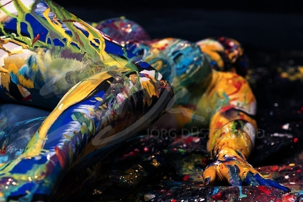 BodyArt-ARTCIRCLESPLASH_8959 | #002 | Modell: Darky | Foto: Carsten Dauer - Realisiert mit Pictrs.com