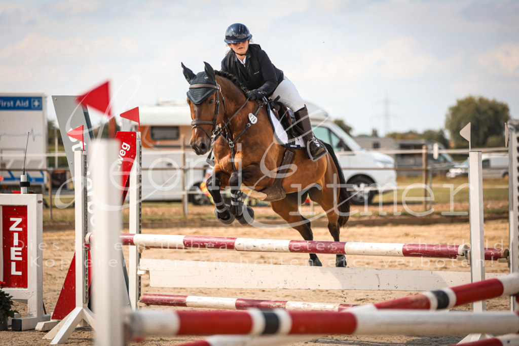 24.FrSpA00143 | Leoni Ertmer Photography - Realisiert mit Pictrs.com