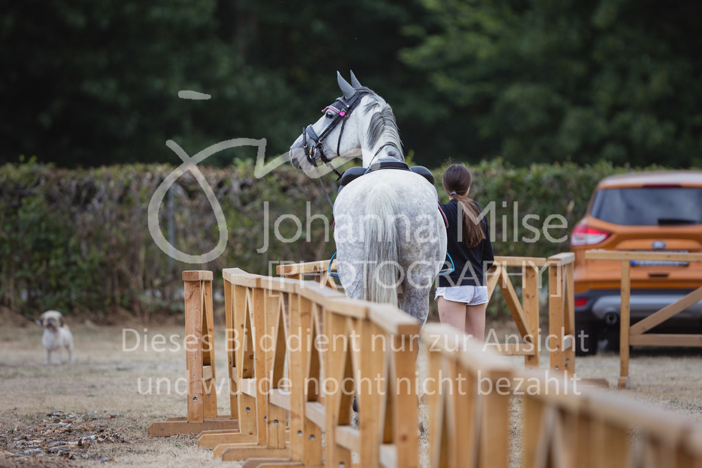 220714_LC_A2-Spr-903 | Deine schönsten Turniermomente als professionelle Fotos! Entdecke hochwertige Pferdesport-Fotografie im Online-Shop. Jetzt Fotos finden & bestellen!