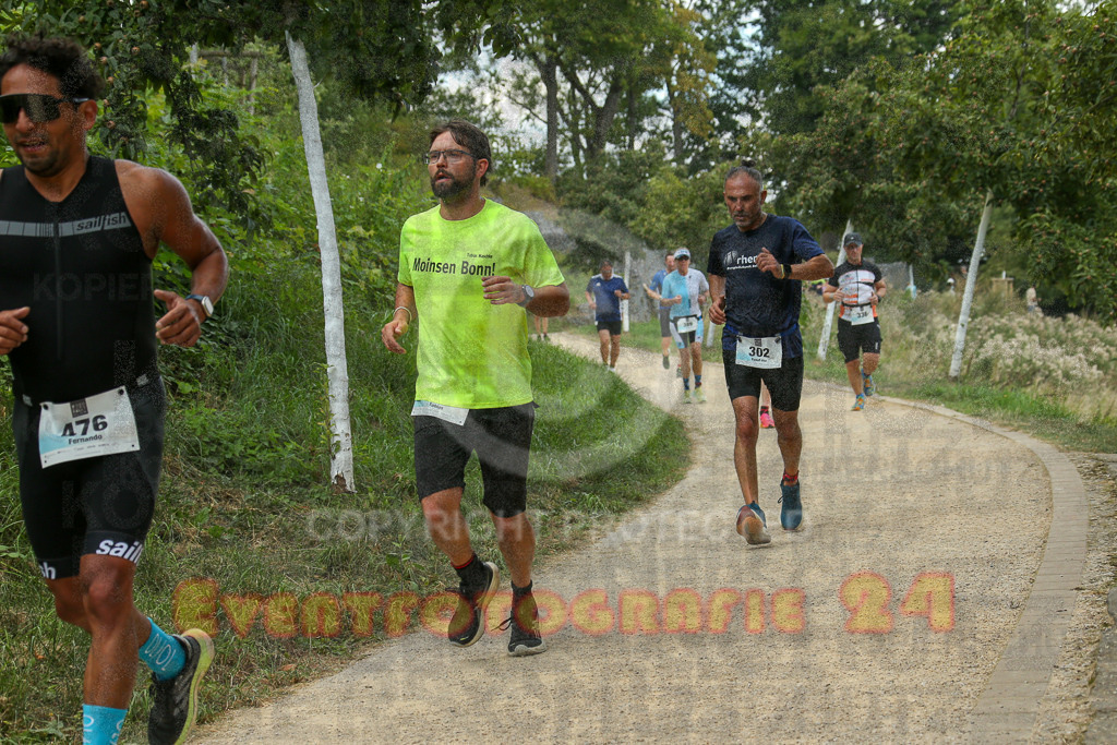 250824_1349_EX1_3834 | Sportfotografie im Rhein-Sieg Kreis, Köln, Bonn, NRW, Rheinland Pfalz, Hessen, etc. Unser Tätigkeitsfeld umfasst den Laufsport vom Volkslauf über den Marathon, Duathlon, Triathon bis zum Ultralauf wie Kölnpfad Ultra oder Schindertrail.
