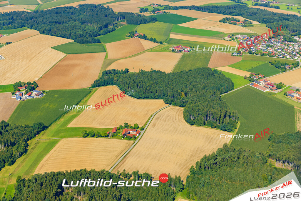 Luftaufnahme von Lichtenhaag Gerzen Bild- Das Luftbild wurde 2025 vom UL-Flugzeug heraus erstellt ( keine Drohne ) - Hochauflösende Luftaufnahme -Nicht vergleichbar mit Google Maps oder Satelittenbilder- Die Geschenkidee !Mit Lizenz und Bildrechte bestellbar