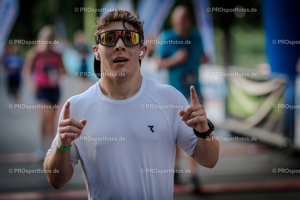 Sparda-Bank Nachtlauf Bonn; Bonn, 18.06.2025 | Impressionen vom Sparda-Bank Nachtlauf Bonn am 18.06.2025 in Bonn (Nordrhein-Westfalen). 