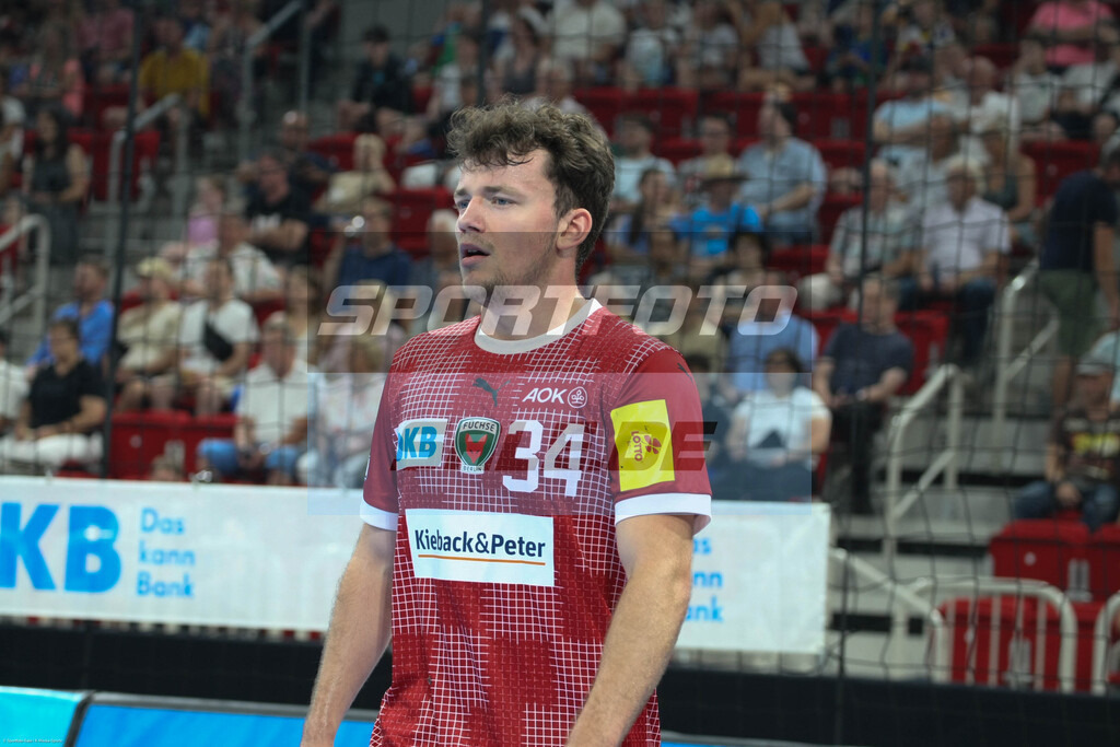 Bergischer HC - Füchse Berlin | Hakun West av Teigum - © Sportfoto-Sale (MK) - Realisiert mit Pictrs.com