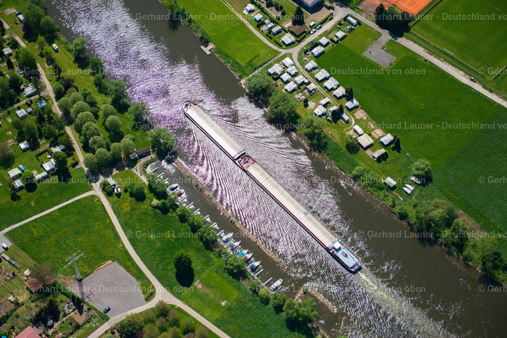 3500604 | Schiffe auf dem Main bei Kleinheubach